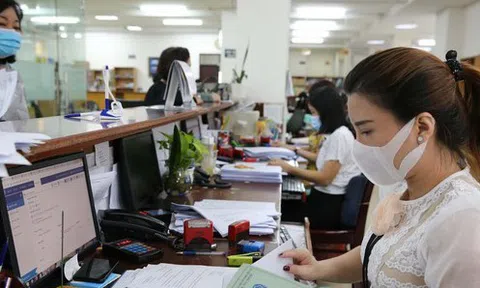 Cấp bách cải cách tiền lương