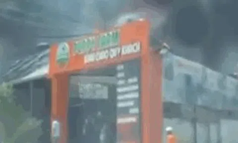 Cháy lớn nông trại cún Puppy Farm nổi tiếng ở Đà Lạt