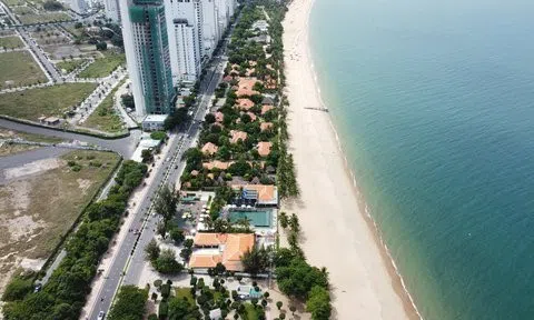 Tp.Nha Trang: Đề xuất giữ lại một số công trình ở khu nghỉ mát chắn biển