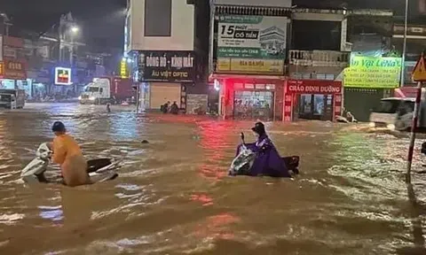 Quảng Ninh nhiều nơi ngập sâu do mưa lớn trong bão số 3