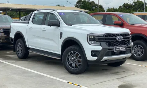 Ford Ranger 2023 xuất xưởng tại Việt Nam, giá từ 658 triệu đồng