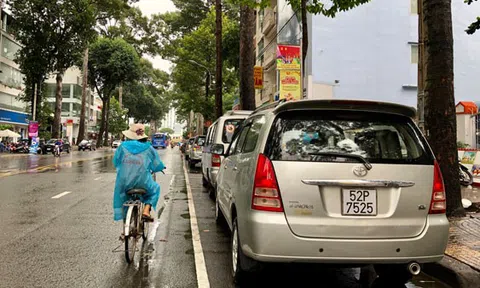 Thu phí ôtô đỗ dưới lòng đường ở TP HCM: Cần "đề bài" đúng