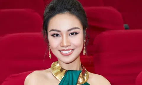 Á hậu Huỳnh Phạm Thủy Tiên: Tôi là người không dễ bị cám dỗ