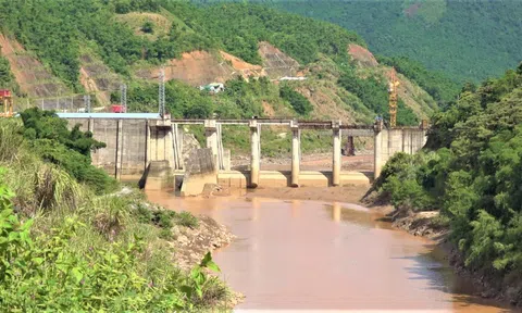 Thủy điện ngàn tỉ đồng "đắp chiếu"