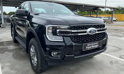 Ford Ranger 2023 'kèm lạc' hàng chục triệu đồng tại đại lý Việt Nam