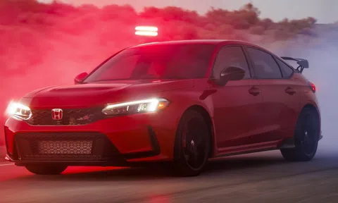 Honda Civic Type R 2023 phiên bản Mỹ mạnh 315 mã lực nhưng chỉ có số sàn