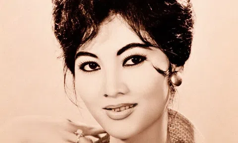 Nhan sắc diễm lệ của minh tinh Thẩm Thúy Hằng thời hoàng kim