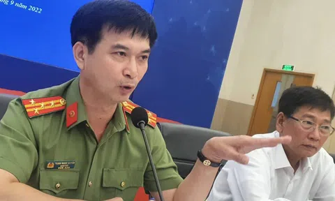 VỤ CHÁY QUÁN KARAOKE 32 NGƯỜI CHẾT: Có khách kéo luôn người báo cháy vào phòng hát tiếp!