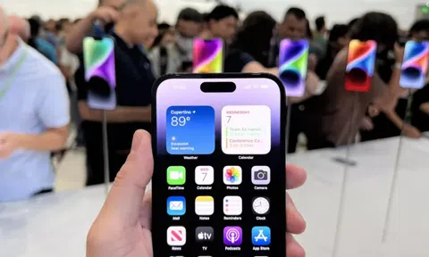 Chênh lệch sức mạnh giữa iPhone 14 bản thường và Pro