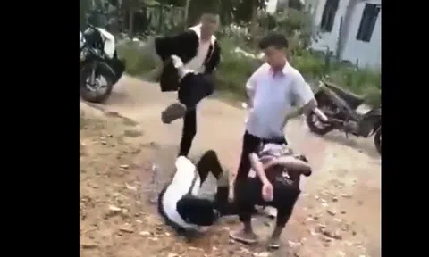 Học sinh Đà Lạt đánh hội đồng dã man gây xôn xao dư luận