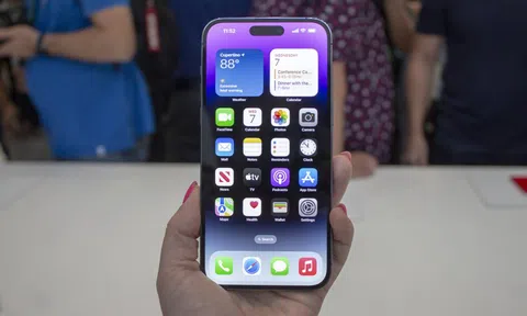 Tin đồn đầu tiên về iPhone 15