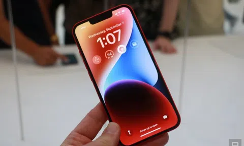 Apple thất hứa với khách hàng mua iPhone 14