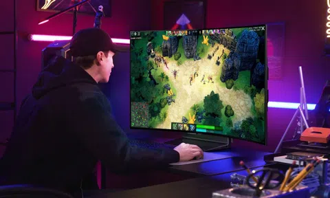 LG ra mắt TV uốn cong 42 inch, chơi game chắc sướng lắm