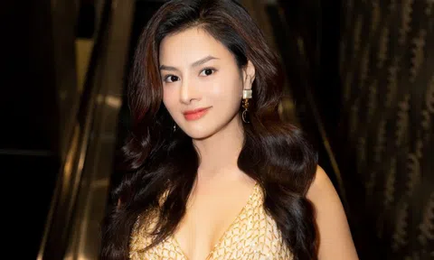 Vũ Thu Phương tiết lộ phản ứng của ông xã doanh nhân khi mặc gợi cảm