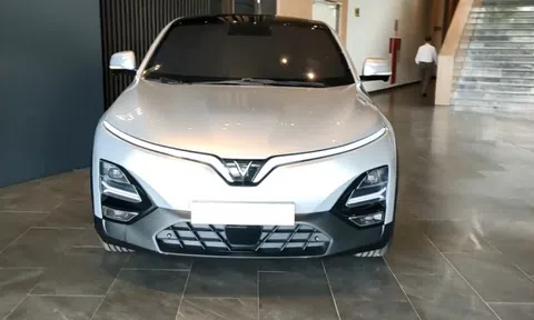 VinFast VF6 lộ diện tại Việt Nam, cạnh tranh Kia Seltos