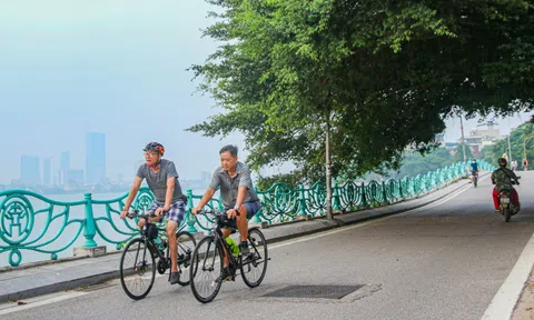 Những con đường lý tưởng dành cho hội mê đạp xe ở Hà Nội khi tiết trời sang thu