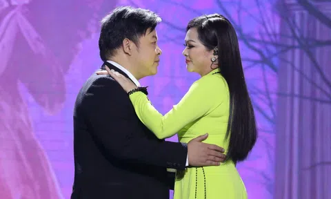 Quang Lê tình tứ ôm Như Quỳnh