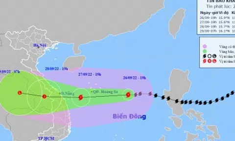 Bão số 4 giật cấp 15, cách quần đảo Hoàng Sa khoảng 440km