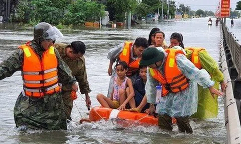 Sơ tán hơn 70.000 người dân, cấm đường Quốc lộ 1A từ tối nay