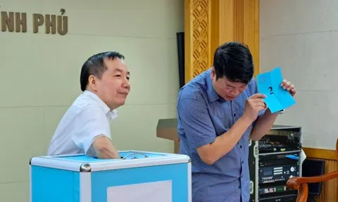 30 cán bộ có chức vụ của 7 bộ, ngành, đơn vị được chọn xác minh tài sản thu nhập sau bốc thăm là ai?