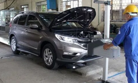 Mức phí đăng kiểm ô tô mới có hiệu lực từ hôm nay (8/10)