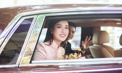 Chồng doanh nhân đi xe Rolls-Royce đến nhà Đỗ Mỹ Linh đón dâu