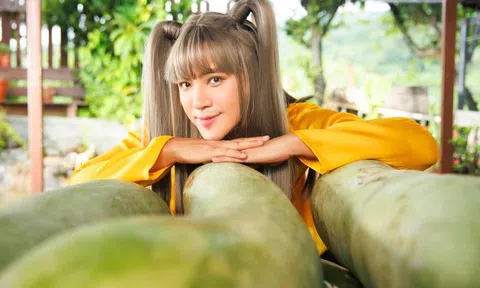 La Chí Tường bị chê 'làm lố', bắt chước Lisa (BlackPink)