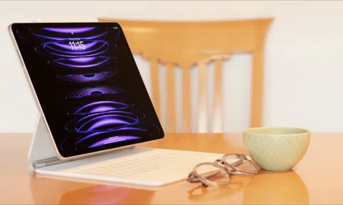 Apple đang phát triển chiếc iPad lớn như MacBook