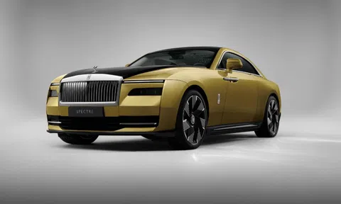 Rolls Royce giới thiệu xe chạy điện đầu tiên, giá khởi điểm từ 413.500 USD