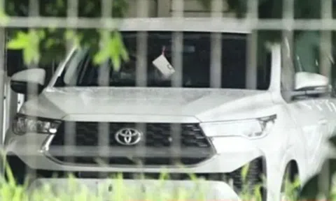 Lộ ảnh 'trần trụi’ Toyota Innova 2023, dáng gần giống SUV