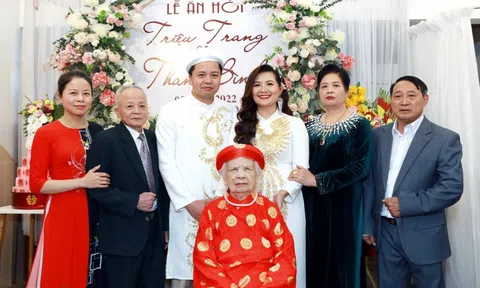 Ca sĩ Triệu Trang bất ngờ kết hôn chồng đại gia sau nhiều năm giấu kín