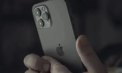 Apple đi ngược tôn chỉ, thu thập hàng loạt dữ liệu người dùng iPhone