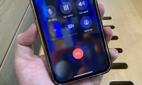 Lý do số điện thoại xưng 'Cục Viễn thông' đòi khóa SIM người nghe