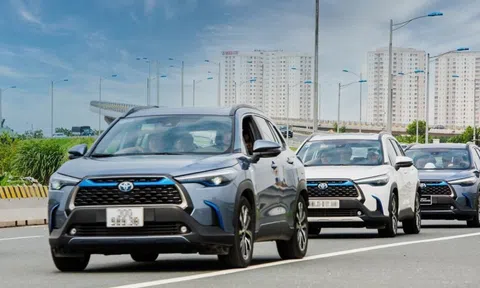 SUV đô thị: Toyota Corolla Cross bật tăng, Raize ‘quay xe’ giảm mạnh