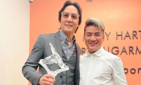 Đàm Vĩnh Hưng khoe ảnh gặp gỡ tài tử Ngô Ngạn Tổ ở Mỹ