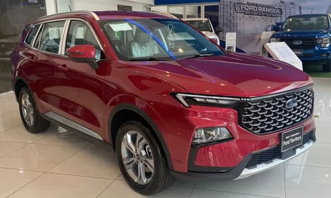 Đối thủ tăng giá, Ford Territory lại giảm giá tới 30 triệu đồng