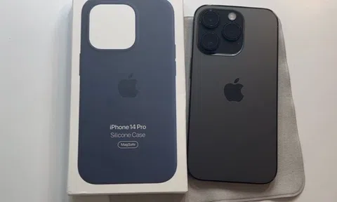 Không tiếc tiền mua phụ kiện khi tậu smartphone mới