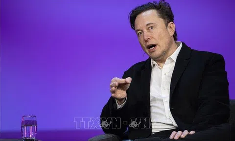 Tỷ phú Musk 'kêu ca' Apple vì gây áp lực lên Twitter