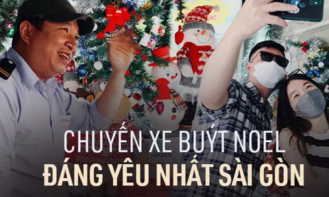 Một chuyến xe buýt ngập tràn Giáng sinh ở TP.HCM: Bác tài tự bỏ tiền trang trí, đặt quà tặng hành khách