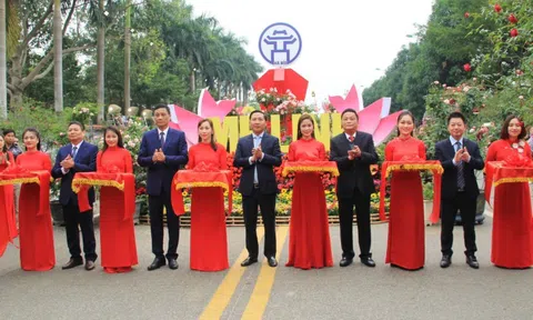 Khai mạc Lễ hội hoa và Festival nông sản, sản phẩm OCOP tại huyện Mê Linh