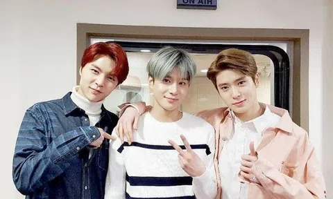 Ba nam thần tượng NCT 127 ngã từ độ cao 2m