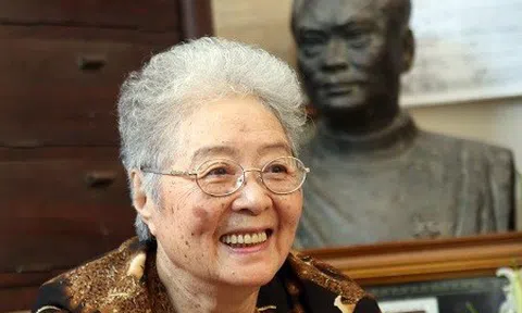 Bà Vi Thị Nguyệt Hồ, vợ cố giáo sư Tôn Thất Tùng, qua đời