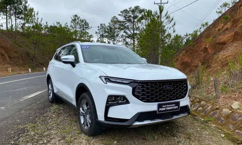Crossover cỡ trung: ‘Giá mềm’ giúp Ford Territory ‘vụt sáng’, vượt mặt Mazda CX-5 và Hyundai Tucson