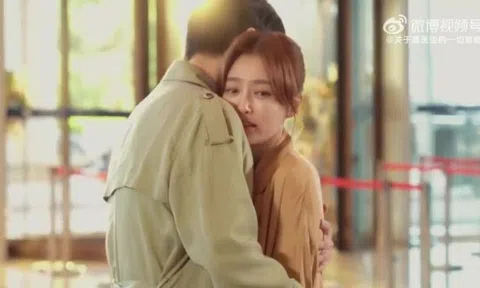 Tần Lam hẹn hò tài tử kém 10 tuổi