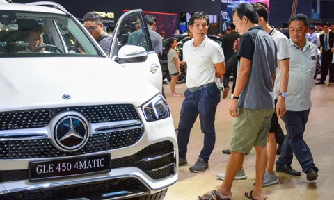 Hàng loạt ô tô hạng sang, xe nhập khẩu từ Mỹ, châu Âu điều chỉnh giá bán