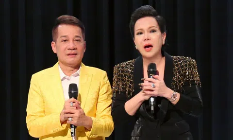 Việt Hương bật khóc tiết lộ lý do hỗ trợ nghệ sĩ Minh Nhí mở sân khấu