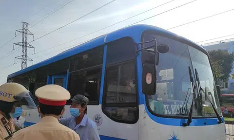 TPHCM: Các địa phương chịu trách nhiệm nếu để xảy ra ‘xe dù bến cóc’
