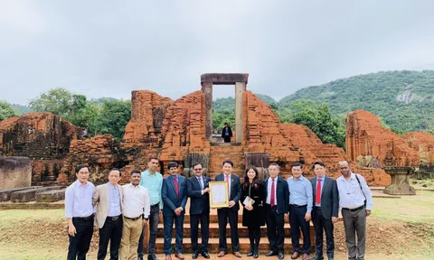 Bàn giao dự án trùng tu nhóm tháp K, H, A Khu đền tháp Mỹ Sơn