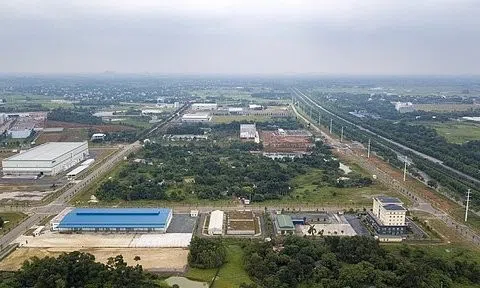 Hoàn thiện khung pháp lý cho hoạt động của các khu công nghệ cao