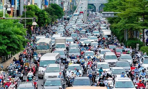 Hà Nội giải quyết được 8 điểm nhưng lại phát sinh thêm 10 điểm ùn tắc giao thông mới